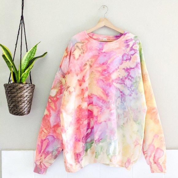 allywanderland Tops - Allywanderland Hibiscus Tie-Dye Crewneck Pullover